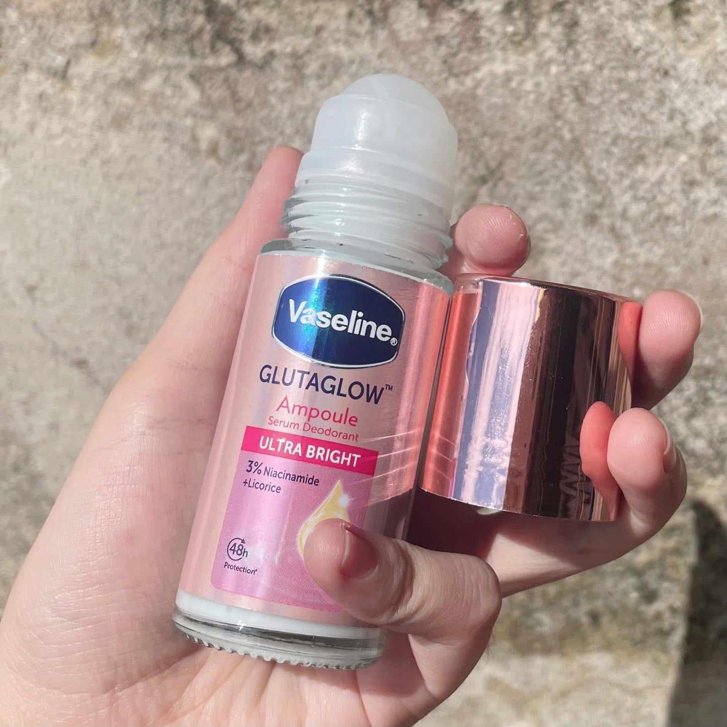 Vaseline Glutaglow Ampolue Serum Deodorant (Roll On)