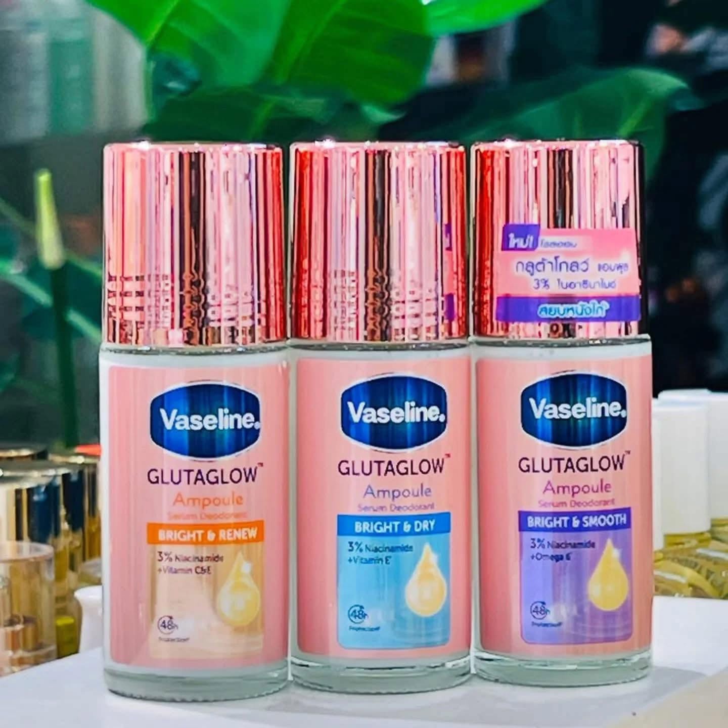 Vaseline Glutaglow Ampolue Serum Deodorant (Roll On)